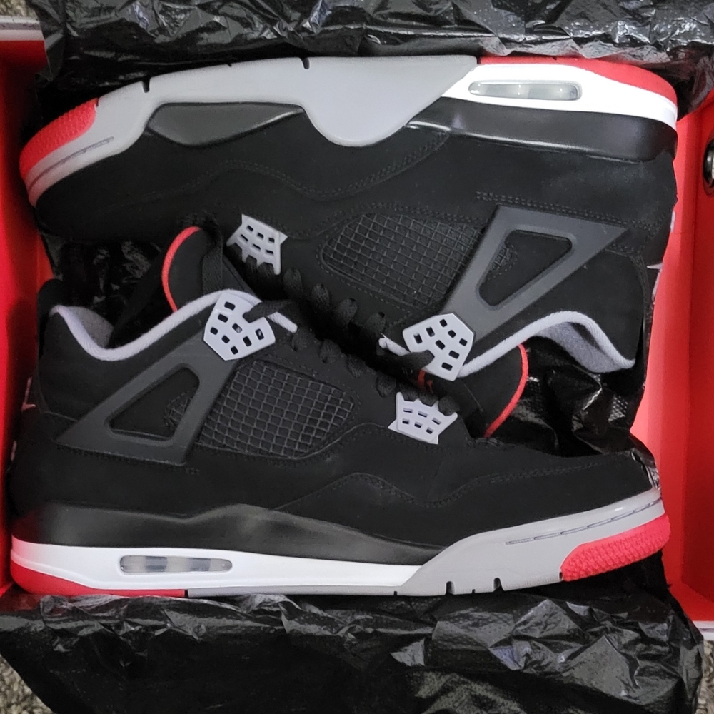 Jordan retro 4 bred